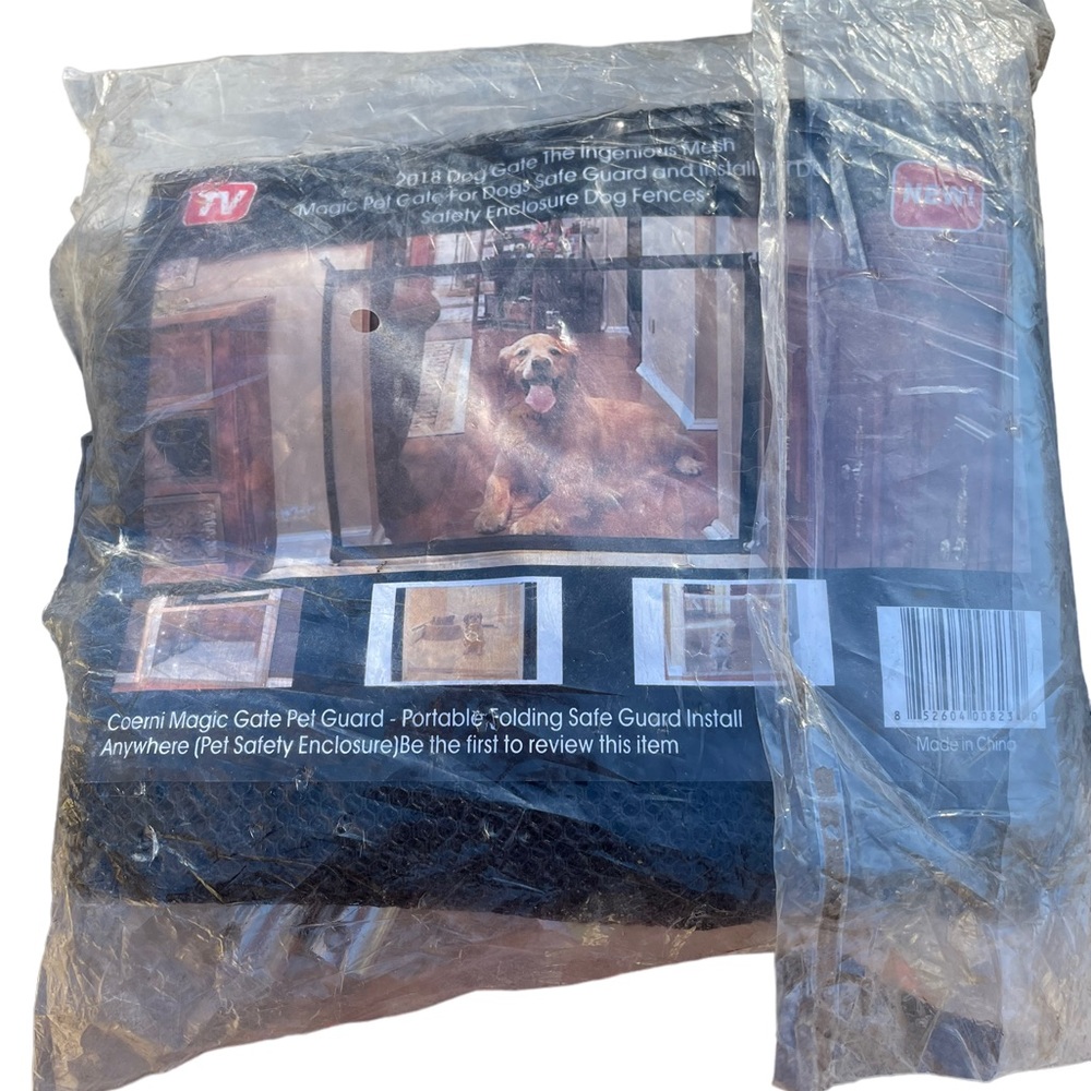 Coerni Magic Gate Pet Guard Mesh Dog Gate New in Package